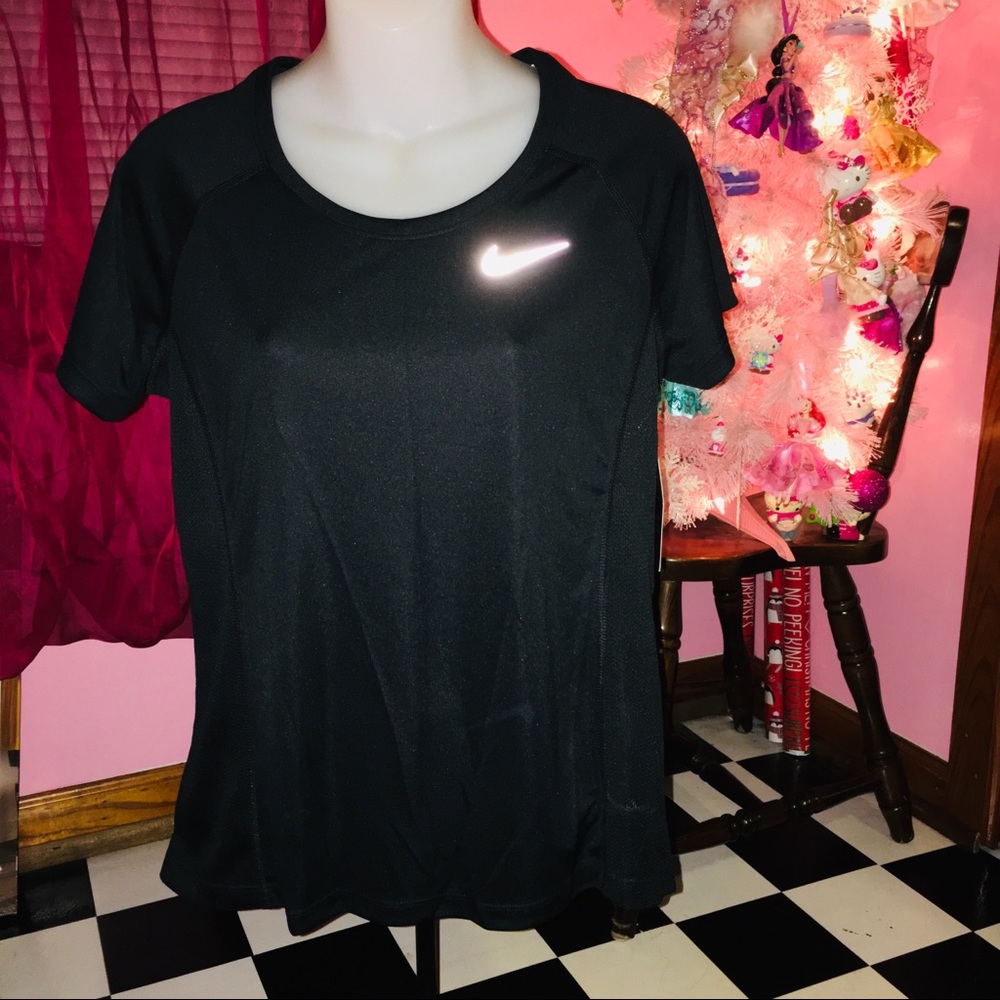 NWT NEW Nike Dri Fit Black Mesh Workout Top MEDIUM